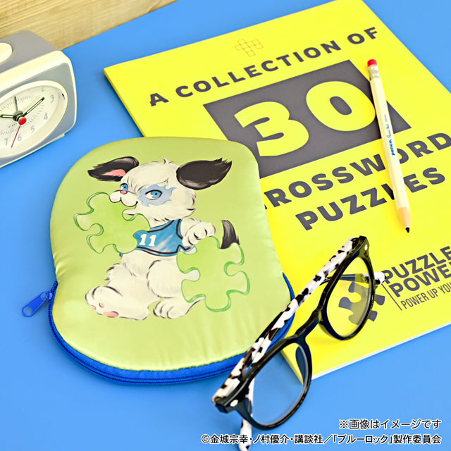 ブルーロック_Ms LUTRAコラボ ダイカットポーチ(潔 世一)