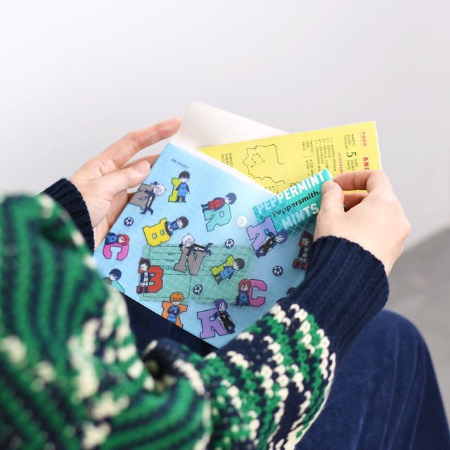 ブルーロック　ビィズニィズ　エンベロープケース（イニシャル）