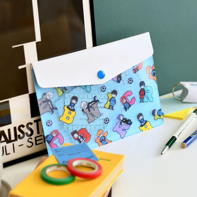 ブルーロック　ビィズニィズ　エンベロープケース（イニシャル）