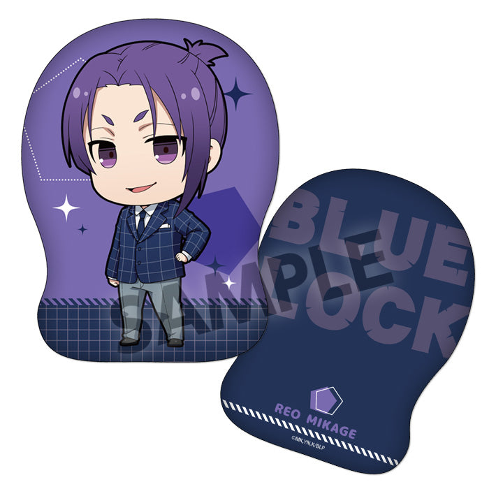 ブルーロック_ダイカットクッション 御影玲王 デフォルメ スーツ ver.