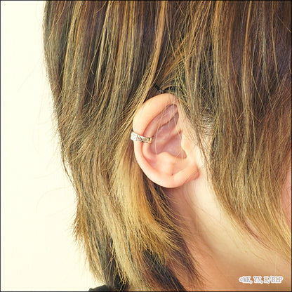 ブルーロック_キャラクターモチーフイヤーカフ＜潔 世一＞（片耳分）