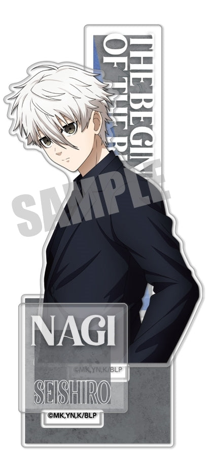 ブルーロック_アクリルスタンド 凪 誠士郎 スーツver.