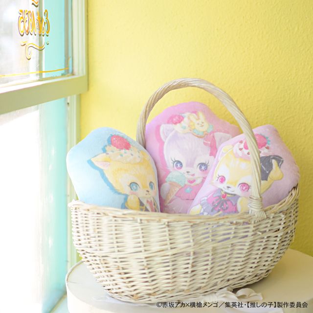 【推しの子】_MAKIコラボ ダイカットクッション（ルビー）