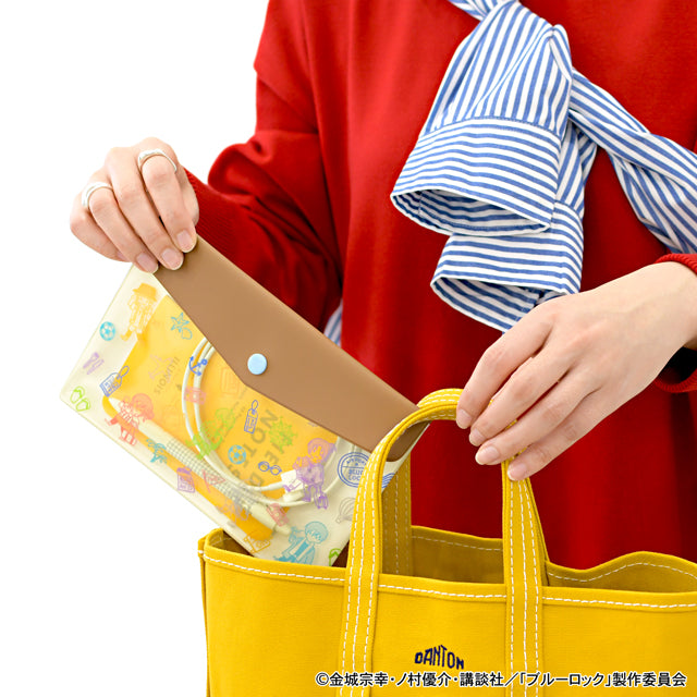 ブルーロック_ビィズニィズ　エンベロープケース（総柄）