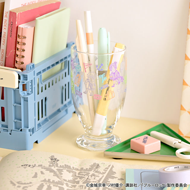 ブルーロック_ビィズニィズ　アデリアレトロ台付グラス（総柄）