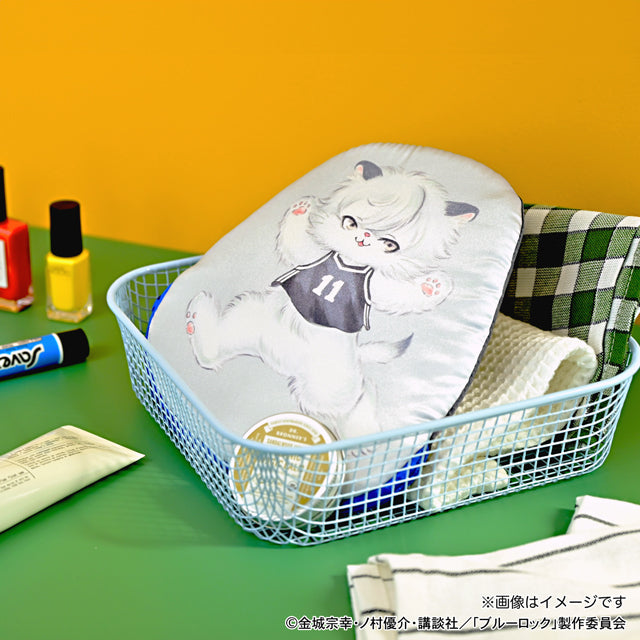 ブルーロック_Ms LUTRAコラボ ダイカットポーチ(凪 誠士郎)