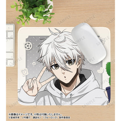 ブルーロック_描き下ろし 凪 誠士郎 モーニングルーティンver. マウスパッド